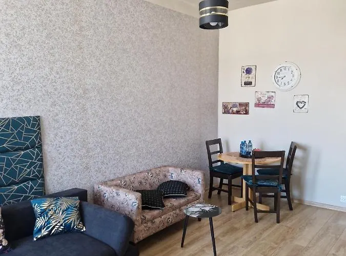 Sara -mikolajska - Rynek - Netflix Hydromassage شقة