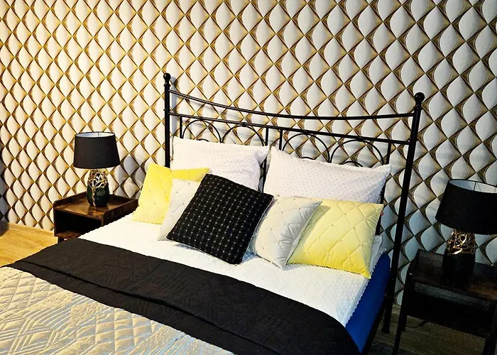 Sara -mikolajska - Rynek - Netflix Hydromassage كراكوفيا