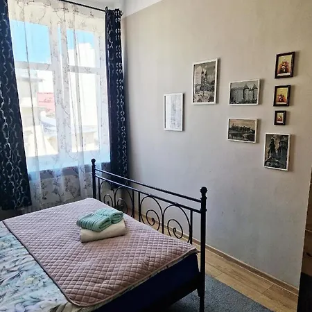 Sara -mikolajska - Rynek - Netflix Hydromassage * Cracovie