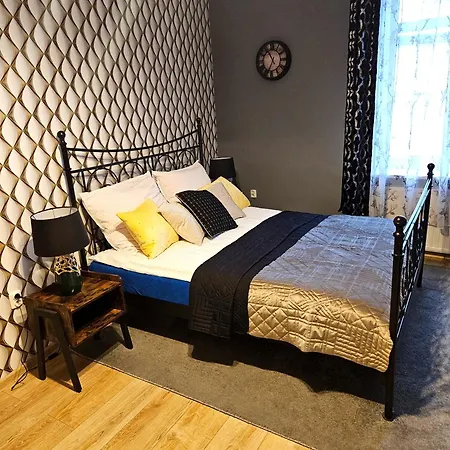 Sara -mikolajska - Rynek - Netflix Hydromassage Apartman *